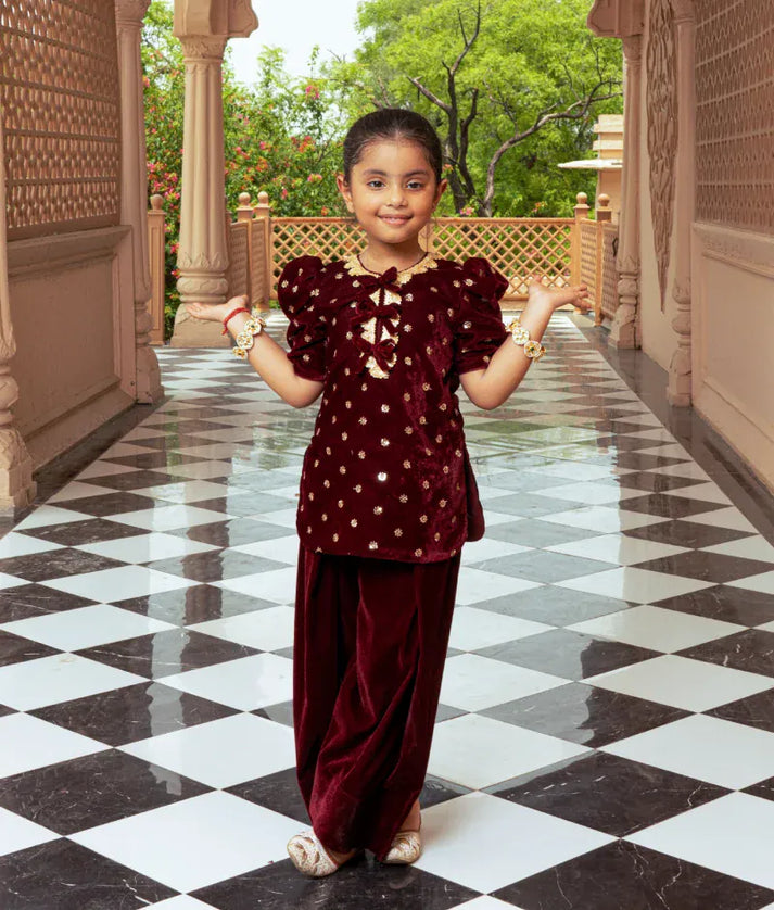 Luxe Maroon Velvet Bloom Set