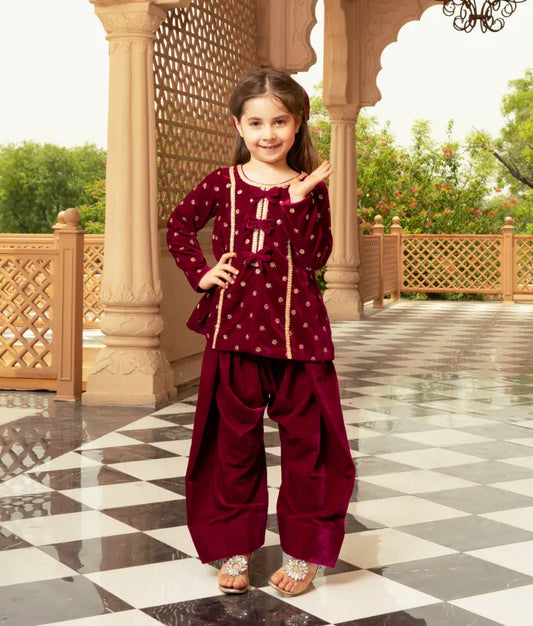 Luxe Pink Boti Velvet Kurti Salwar Set