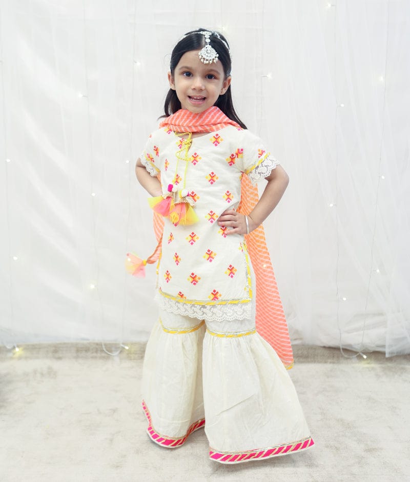 Off-White Phulkari Kurti Set