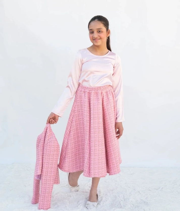 Manufactured by FAYON KIDS (Noida, U.P) Pink Tweed Crop Top & Skirt – A Winter Party Essential