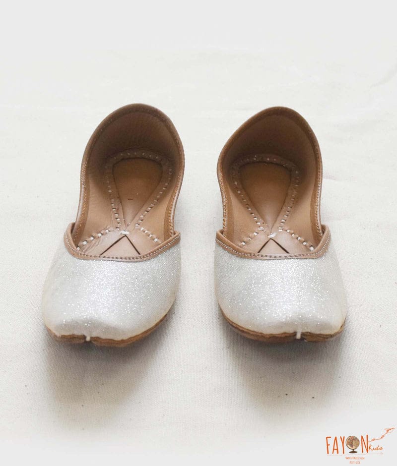 Manufactured by FAYON KIDS (Noida, U.P) Silver Shimmer Jutti