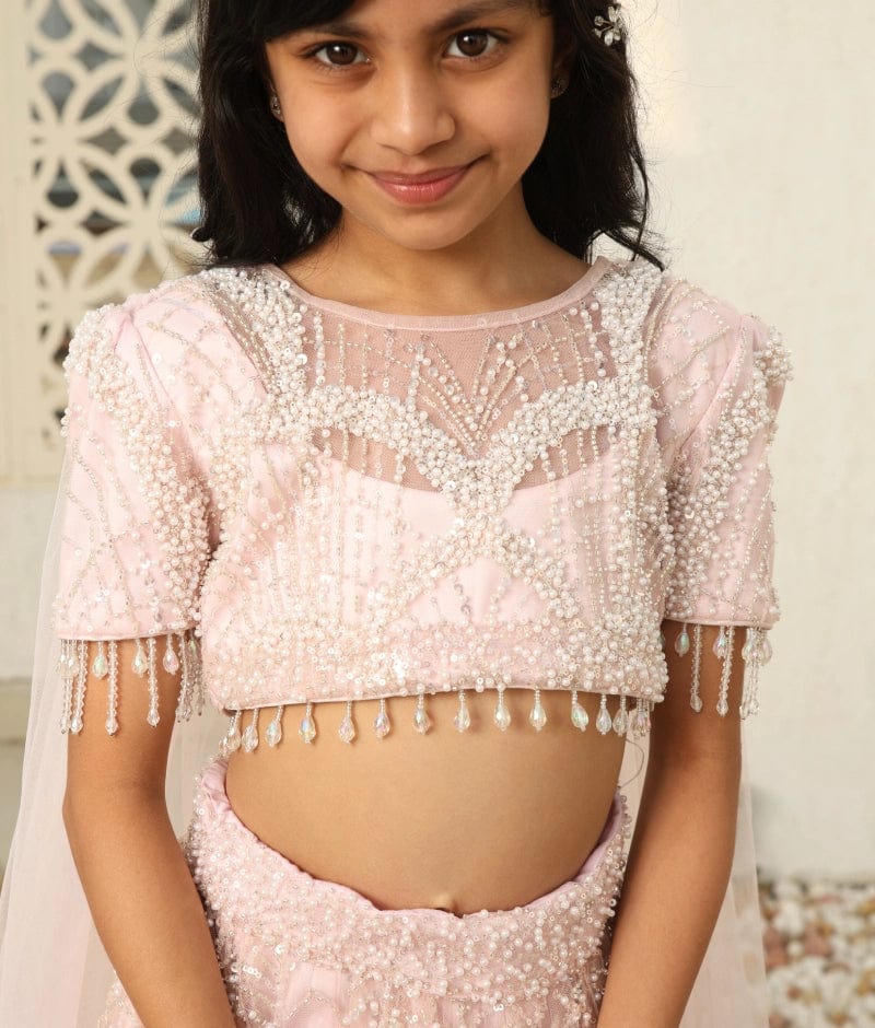 Manufactured by FAYON KIDS (Noida, U.P) Sparkle and Shine – Peach Cut Dana Magic