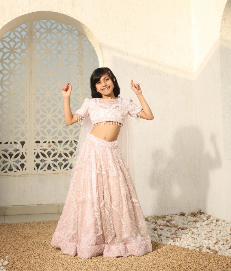 Manufactured by FAYON KIDS (Noida, U.P) Sparkle and Shine – Peach Cut Dana Magic