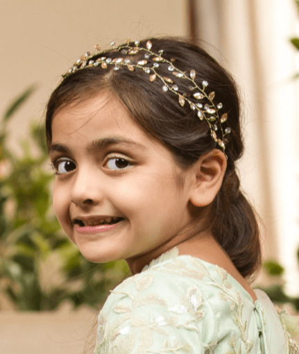 Manufactured by FAYON KIDS (Noida, U.P) Stones Head Accessory