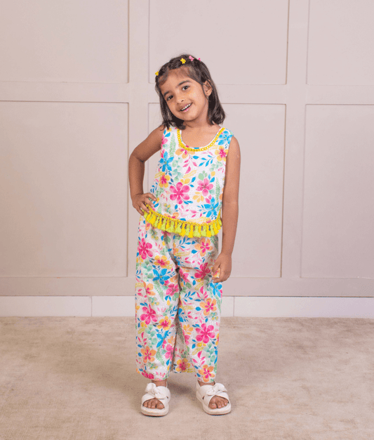Manufactured by FAYON KIDS (Noida, U.P) White Floral Printed Crop Top with Pants for Girls