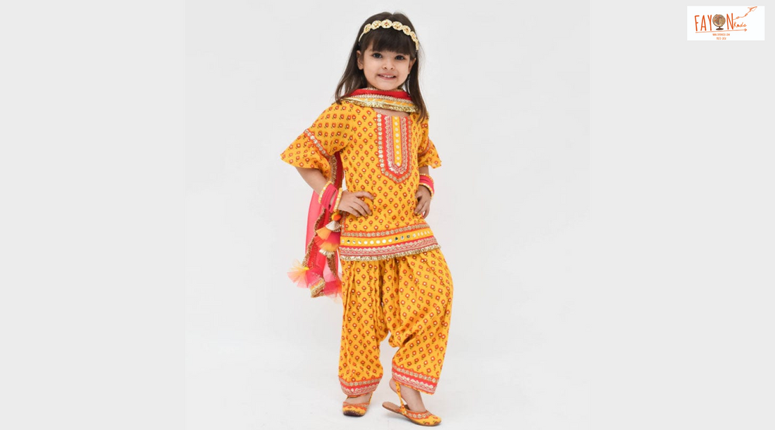 Trendy Salwar Kameez Styles For Girls