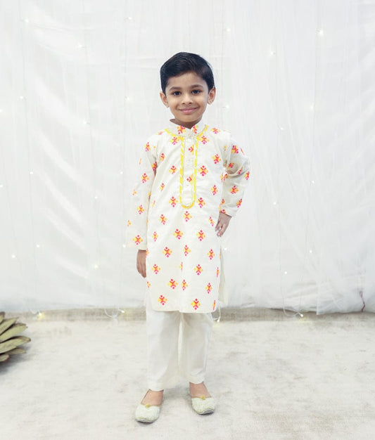 Manufactured by FAYON KIDS (Noida, U.P) Offwhite Phulkari Kurta Set