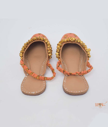 Manufactured by FAYON KIDS (Noida, U.P) Peach Printed Jutti