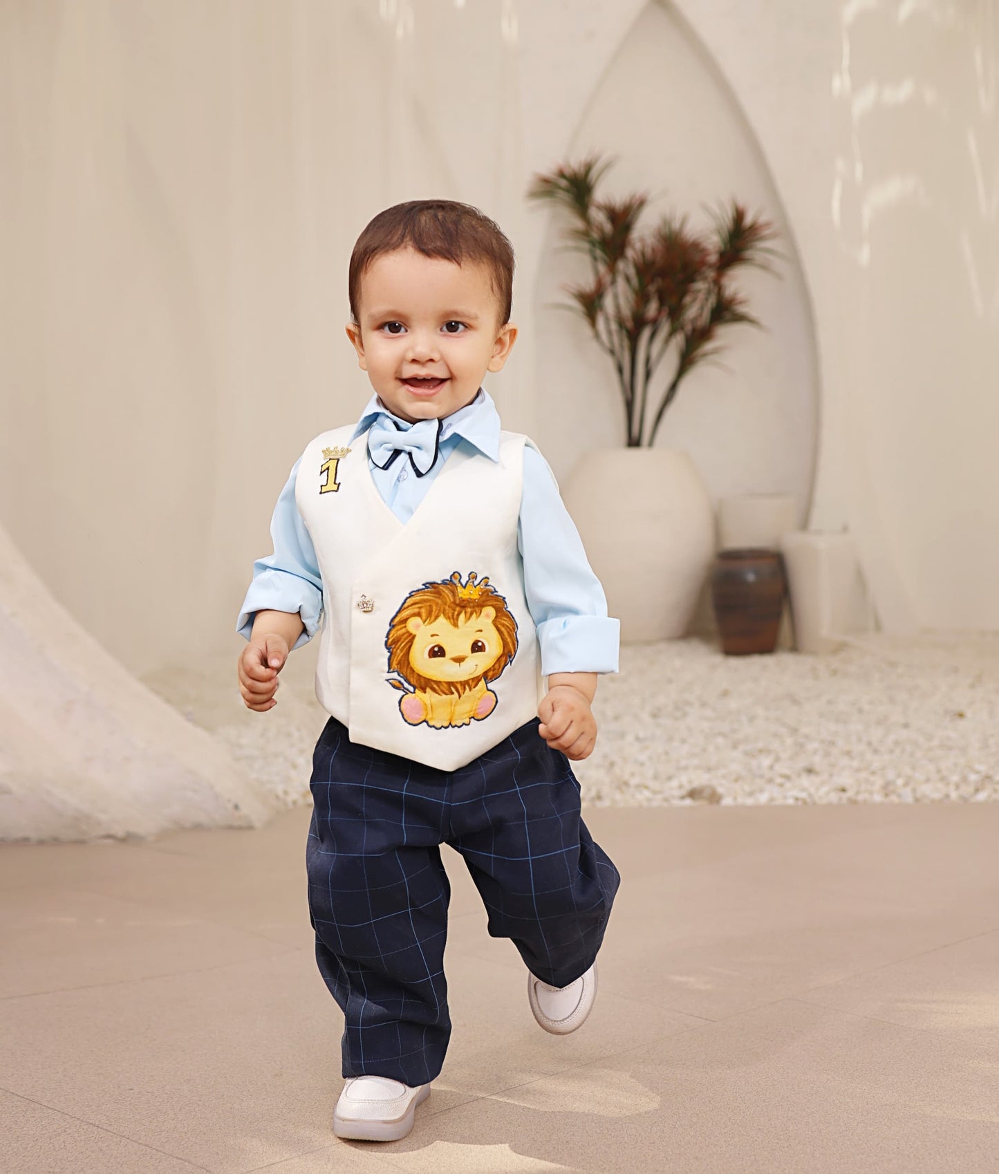 Manufactured by FAYON KIDS (Noida, U.P) White Waist Coat with Pant and Shirt for Boys