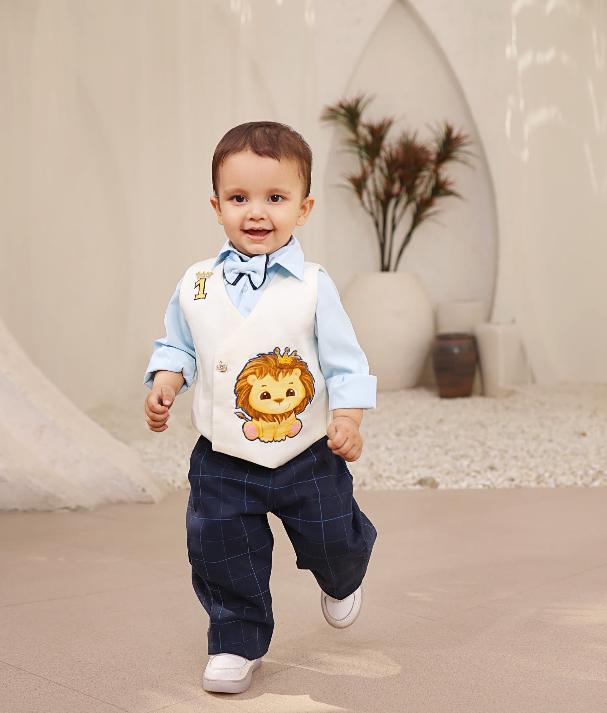 Manufactured by FAYON KIDS (Noida, U.P) White Waist Coat with Pant and Shirt for Boys