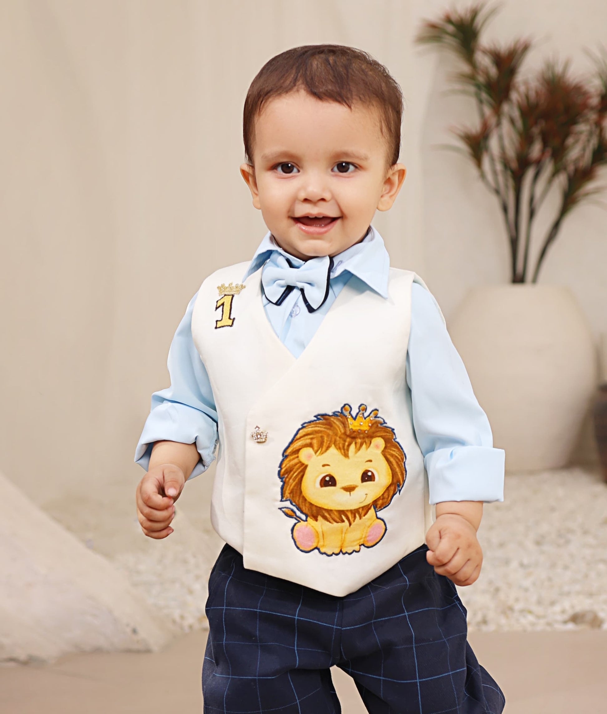 Manufactured by FAYON KIDS (Noida, U.P) White Waist Coat with Pant and Shirt for Boys