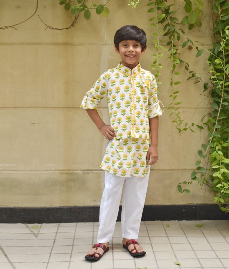 Pret Flower Printed Nehru Jacket and Kurta with Pant