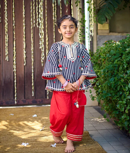 Pret Hearst & Stripe Printed Kurti with Red Farshi Salwar