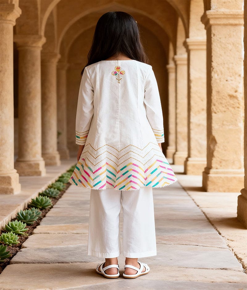 Pret White Embroidered Kurti with Chudidar