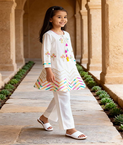 Pret White Embroidered Kurti with Chudidar