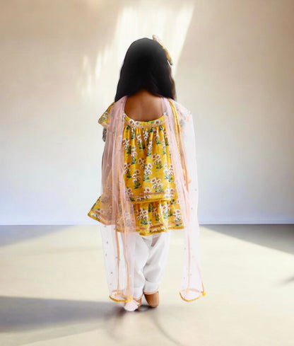 Pret Yellow Printed Kurti with Dhoti