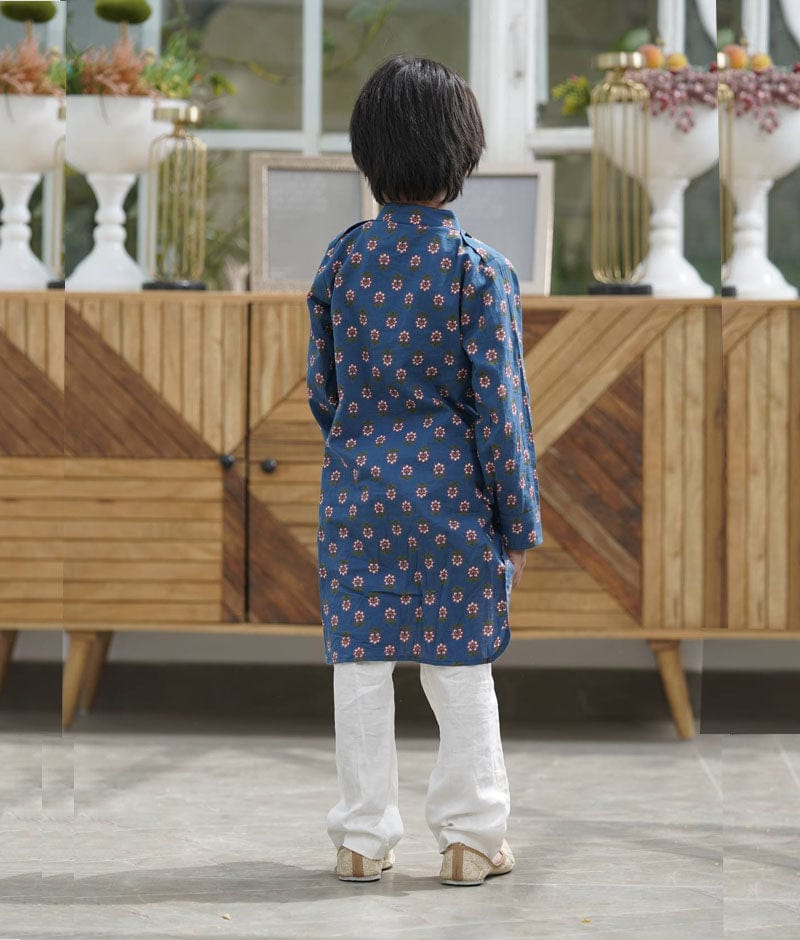 Fayon Kids Blue Printed Kurta and Off White Pant for Boys