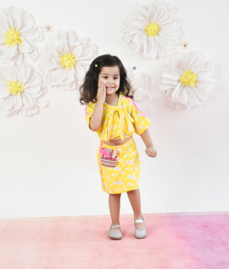 Manufactured by FAYON KIDS (Noida, U.P) Yellow Print Top and Shorts for Girls